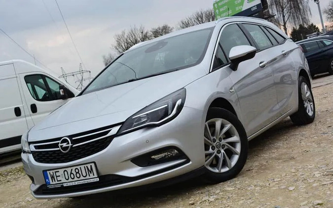 Opel Astra cena 54900 przebieg: 137000, rok produkcji 2018 z Tarnowskie Góry małe 466